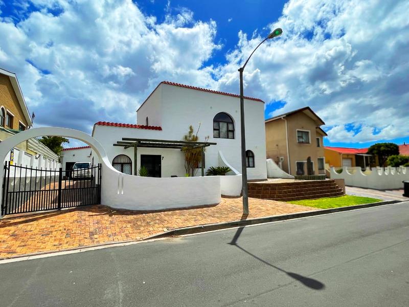 4 Bedroom Property for Sale in Belhar Western Cape